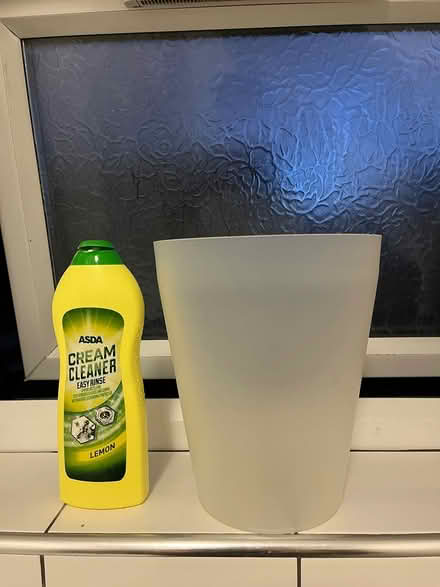 Photo of free small clear bin (Peckham SE15) #1