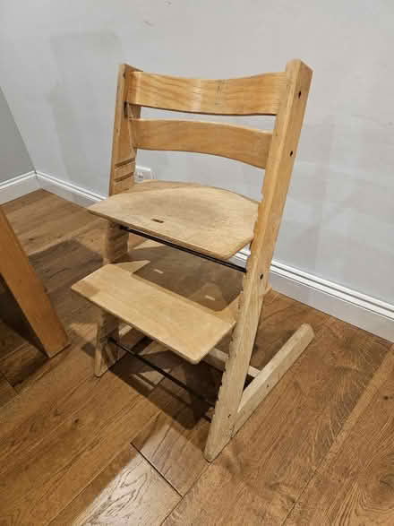 Photo of free Feeding chair (TW4) #2