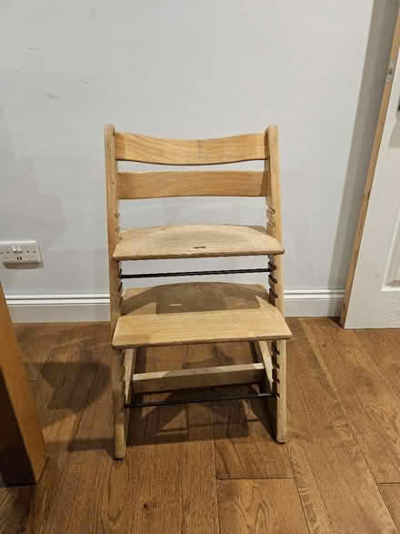 Photo of free Feeding chair (TW4) #1
