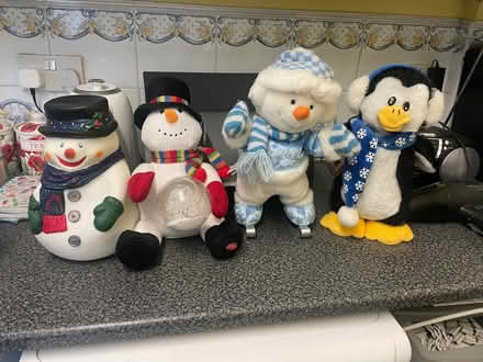 Photo of free Christmas decs (Southdown) #1