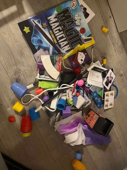 Photo of free Kids magic set (TN35 4FD) #1