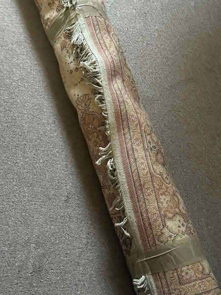 Photo of free Vintage Carpet rug (GU14) #3
