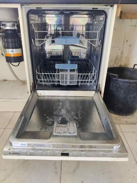 Photo of free Bosch built-in dishwasher (Gotherington GL52) #1