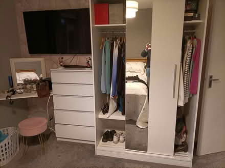 Photo of free Bedroom furniture (Bn27) #2