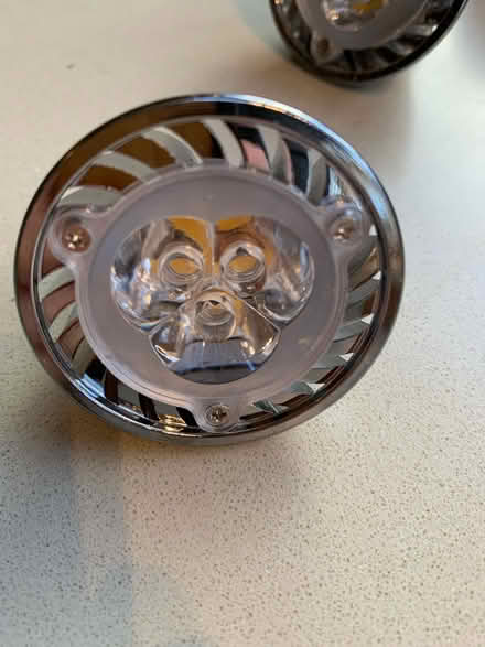 Photo of free LED spotlight bulbs 12V MR16 (Esher KT10) #3