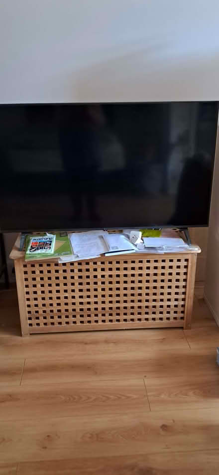 Photo of free lg 50ug80 uhd ai tv (Richmond TW9) #1