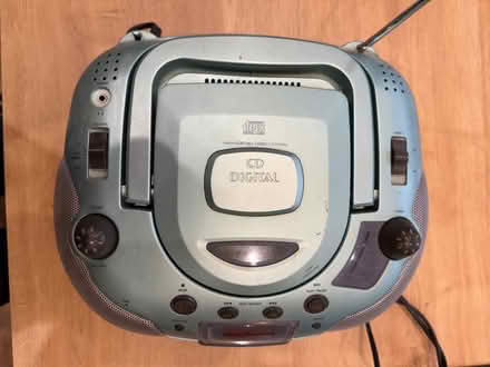 Photo of free Radio (Charlton OX12) #4