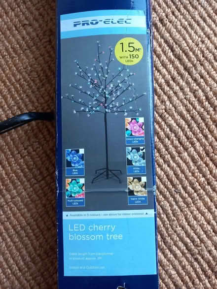 Photo of free LED indoor/outdoor Cherry blossom tree (Scale Hall LA1) #1