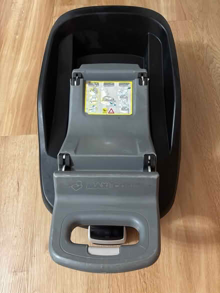 Photo of free Maxi Cosi Isofix (Bolney, RH17) #1