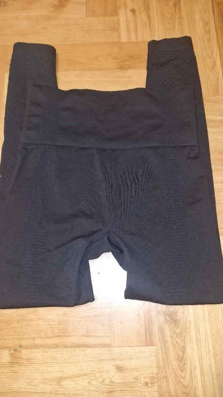 Photo of free Activewear black (Lambeth SW8) #2