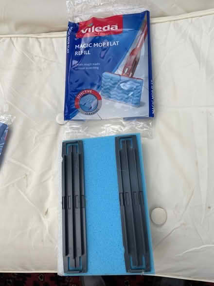 Photo of free Mop head (Woking GU22) #1