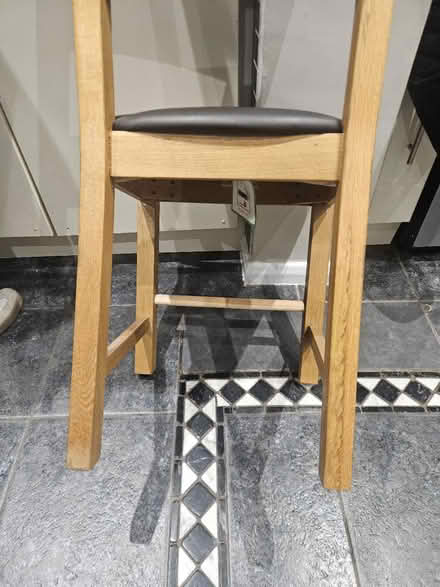 Photo of free Oak dining chairs (Goffs oak Waltham cross EN7) #3