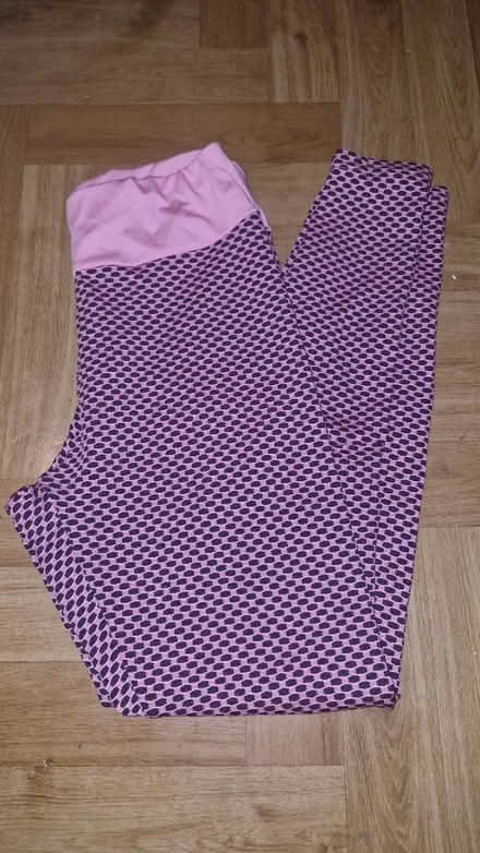 Photo of free Activewear pink (Lambeth SW8) #2
