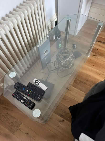 Photo of free glass tv stand (Earls court SW5) #1