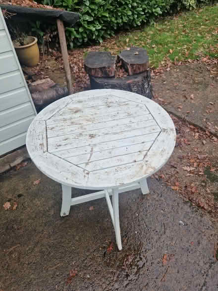 Photo of free Garden Bench and Table (SL8 Bourne End) #2