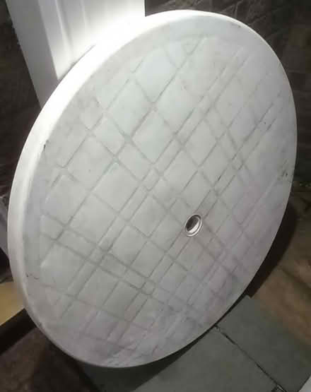 Photo of free garden table (Hoddesdon EN11 8) #1