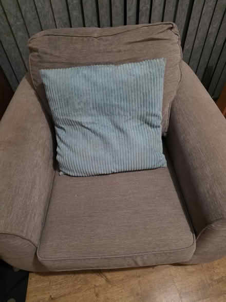 Photo of free Armchair (WN7) #1