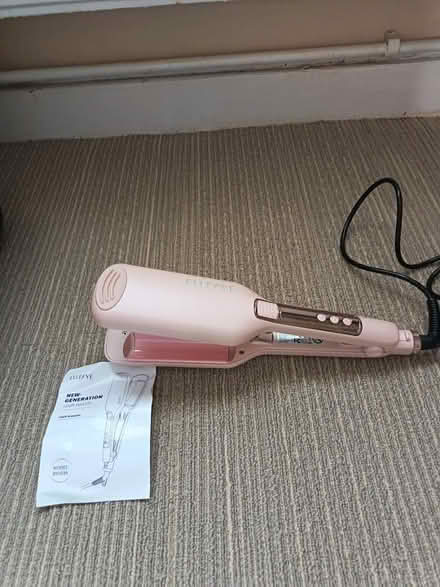 Photo of free Ellesye Pink Hair Waver (WF8) #1