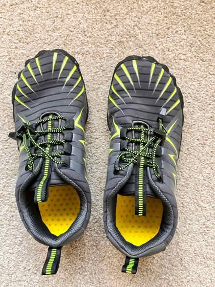 Photo of free Barefoot trainers size 39 unisex (CH42 Tranmere) #1
