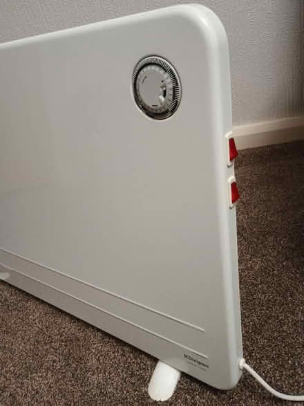 Photo of free Electric Panel Radiator (Marple SK6) #2