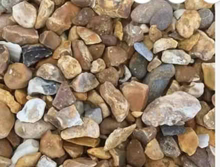 Photo of Shingles stones (East Grinstead town center) #1