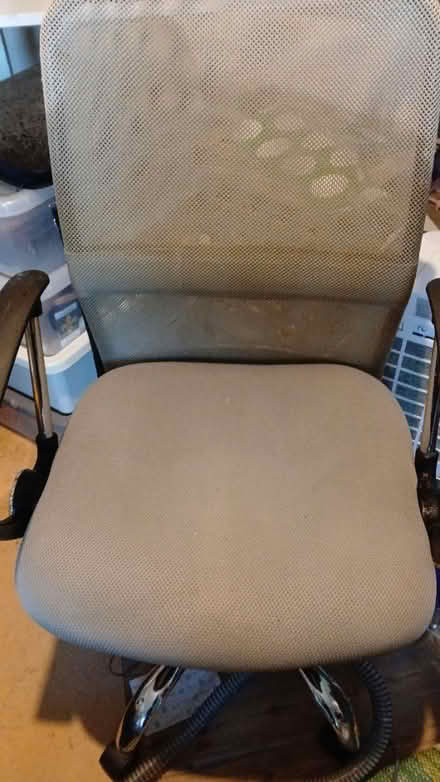 Photo of free Height adjustable office chair (Ilkeston DE7) #3