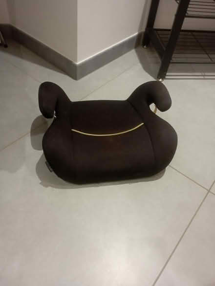 Photo of free Child car seat (High Barnet EN5) #1