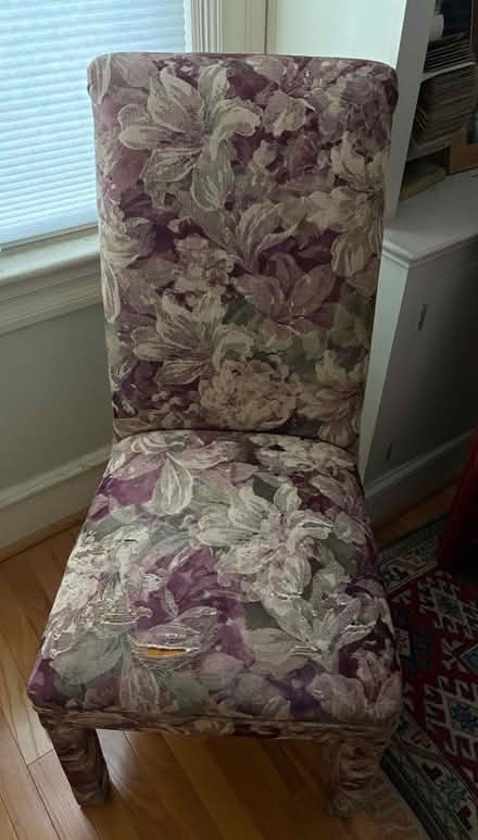 Photo of free dining chair (Columbia Heights) #1