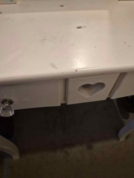 Photo of free Dressing table (G81) #2