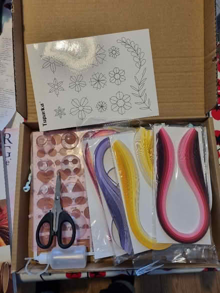 Photo of free quilling kit and books (Longley S5) #1