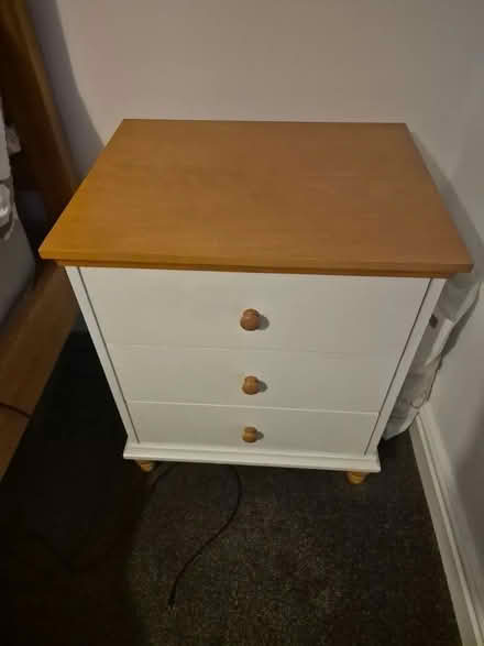 Photo of free 2 Bedside Cabinets and an Ottoman (Bengeo SG14) #3