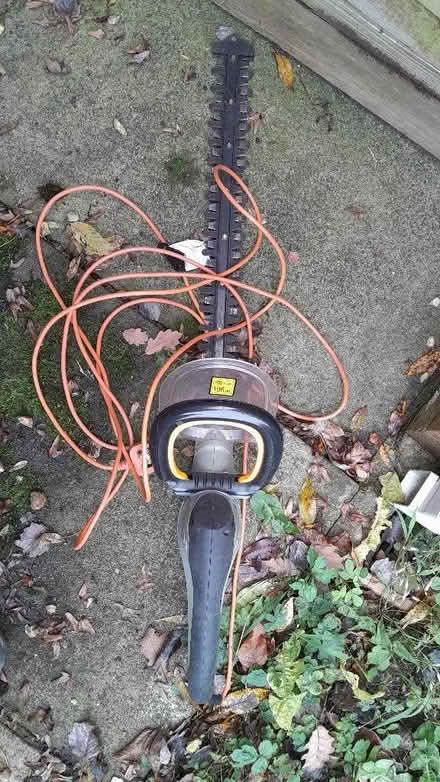 Photo of free Hedge cutter, damaged wire (Smiths Estate OX28) #1