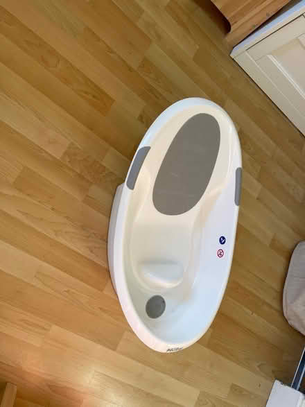 Photo of free Baby bath tub (SE1) #1