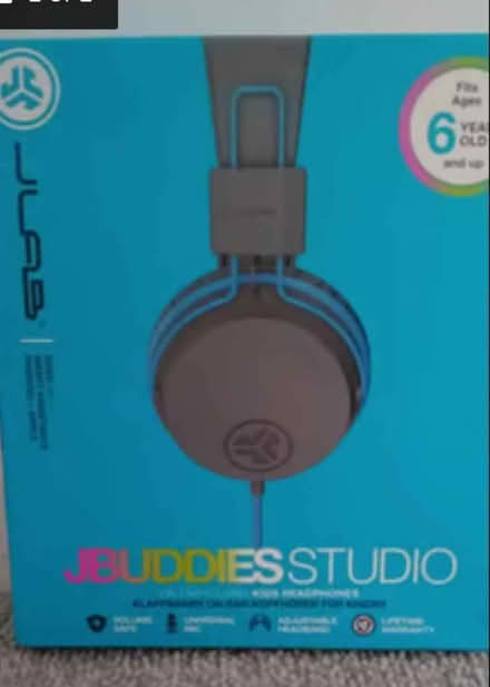 Photo of free Kids' headphones (Knaphill) #2