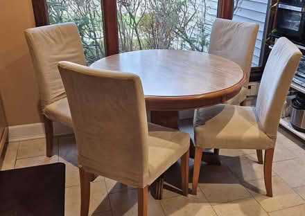 Photo of free Kitchen table and four chairs (Somers NY) #1