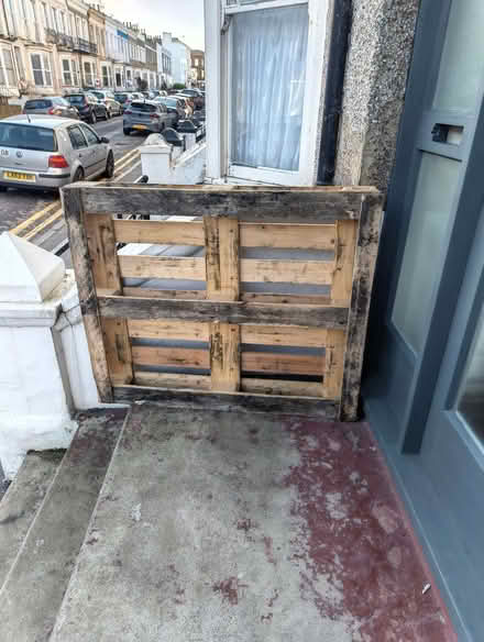 Photo of free Standard UK Wooden Pallet (CT9) #1