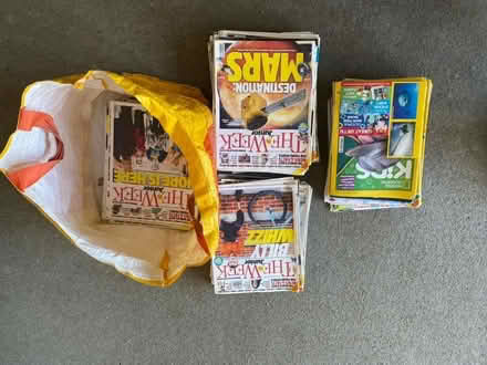 Photo of free The week junior + National Geographic Kids magazines (Hayes BR2) #1