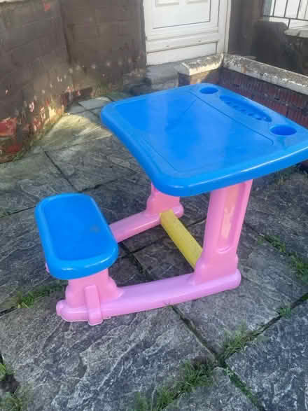 Photo of free Toddler’s Desk (L4) #2