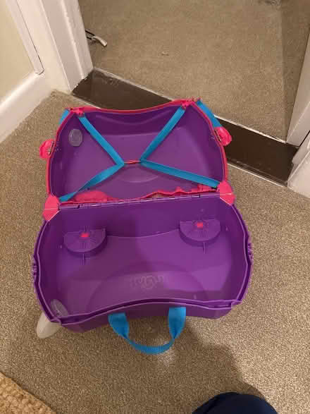 Photo of free Children’s suitcase with wheels (Stubbington PO14) #2