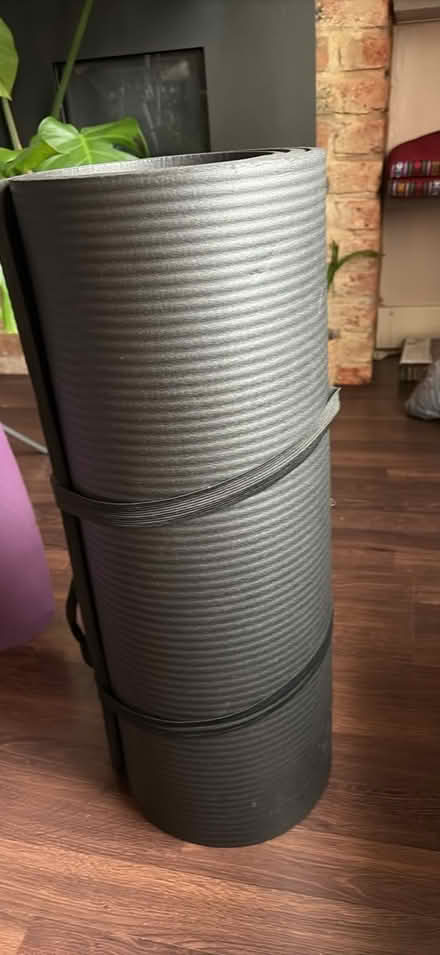 Photo of free 2 x yoga/pilates mats (SE5) #1