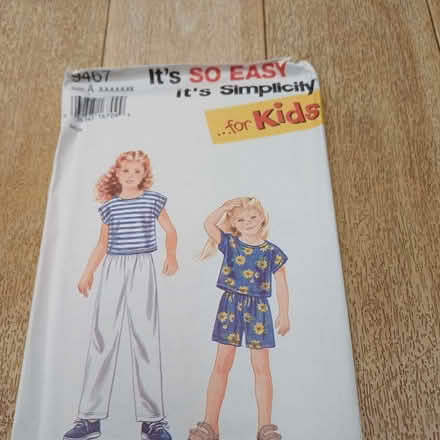 Photo of free Simplicity sewing pattern for Kids. (Sydenham SE26) #1