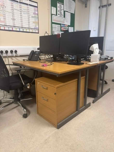 Photo of free Office Desk (Freeland, Oxfordshire OX29) #1