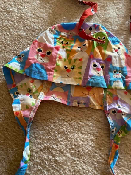 Photo of free 6 scrub caps (oakville. third line/dundas) #2