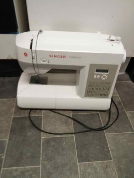 Photo of free Sewing machine (SE5) #1