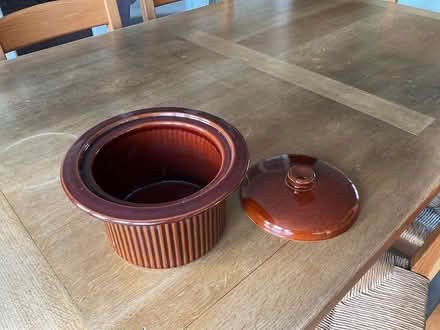 Photo of free Ceramic casserole dish with lud (GU18) #2