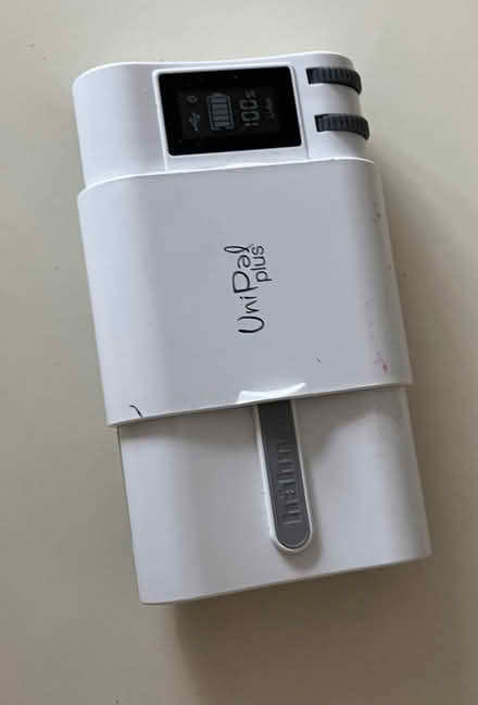 Photo of free battery charger (Cox Green SL6) #1