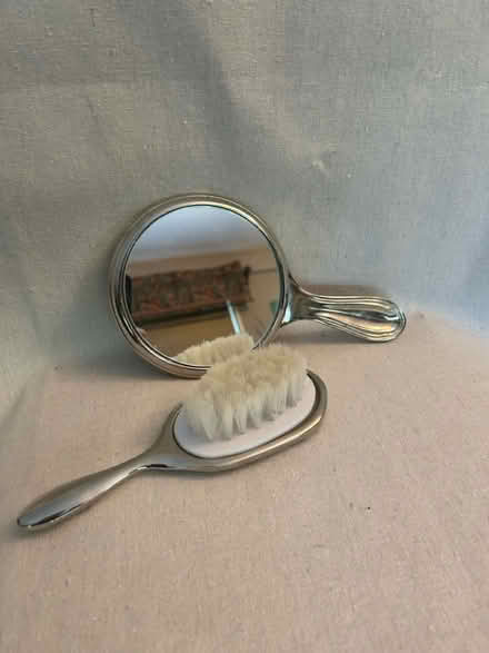 Photo of free Victorian-style Vanity Set (East 20’s Manhattan) #2