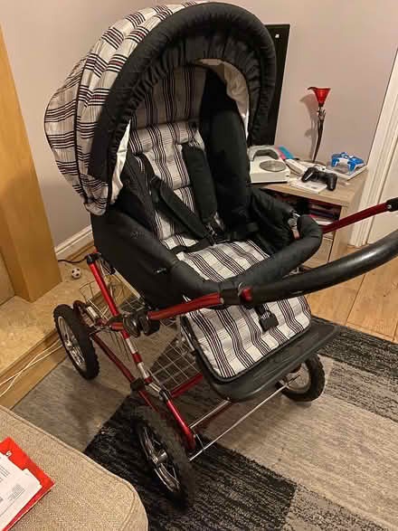 Photo of free Silver cross pram/ pushchair (Ingleby Barwick) #2