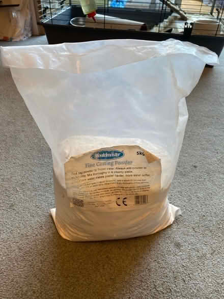 Photo of free Plaster of paris (Hayes BR2) #1