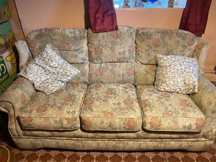 Photo of free Sofa (Stoke Prior HR6) #1